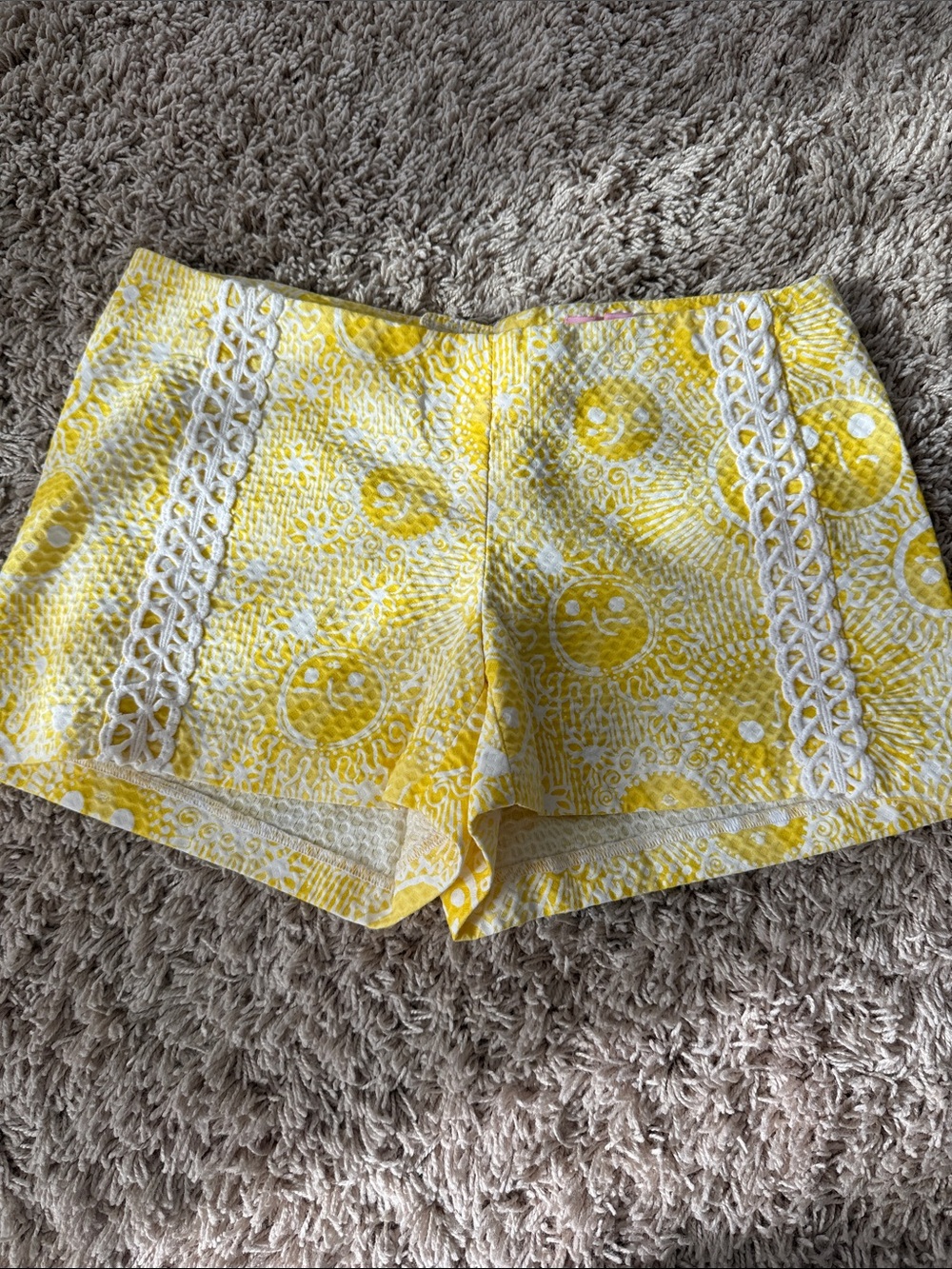 Lilly Pulitzer Yellow Lace-Trim Women's Shorts Sz. 0
